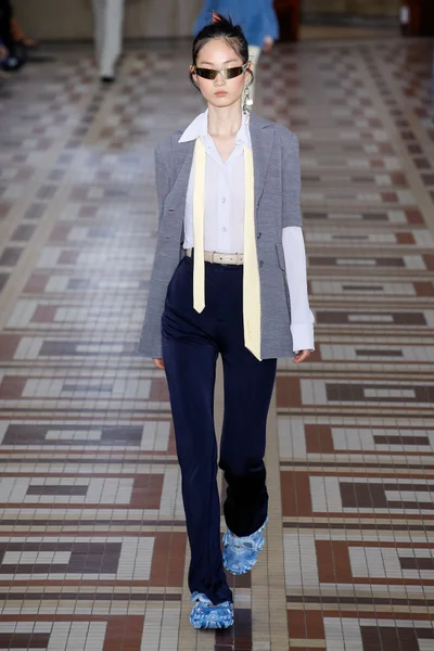 Look 22